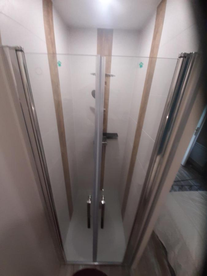 3 Apt T2 Cosy De 40 A 50 M2 Ideal Pour Un Deplacement Pro " Les Iris " Bourg-Saint-Andéol Zewnętrze zdjęcie